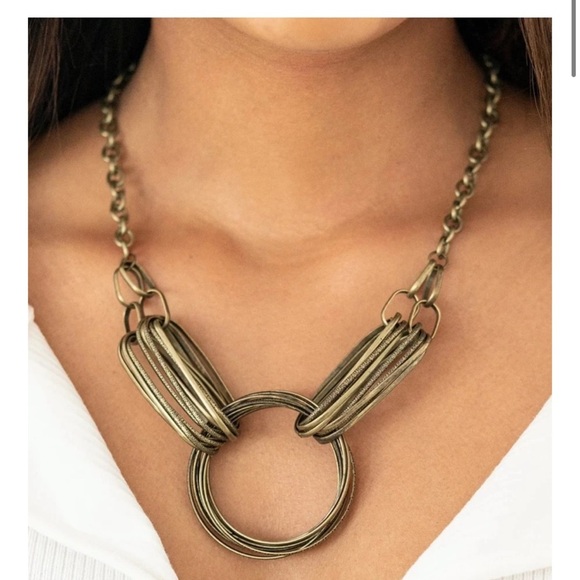 Lip Sync Links Necklace NWT - Picture 2 of 3